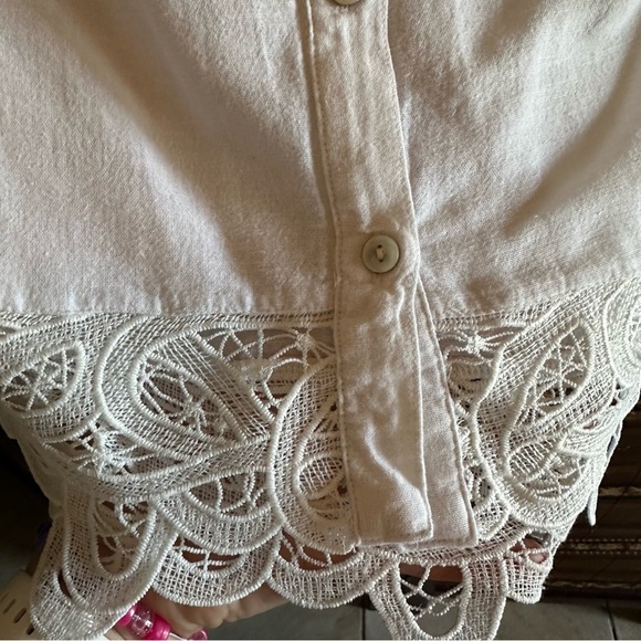 🌟3/$20🌟 American Eagle Oversized Resort Shirt White Size Medium - Picture 5 of 8